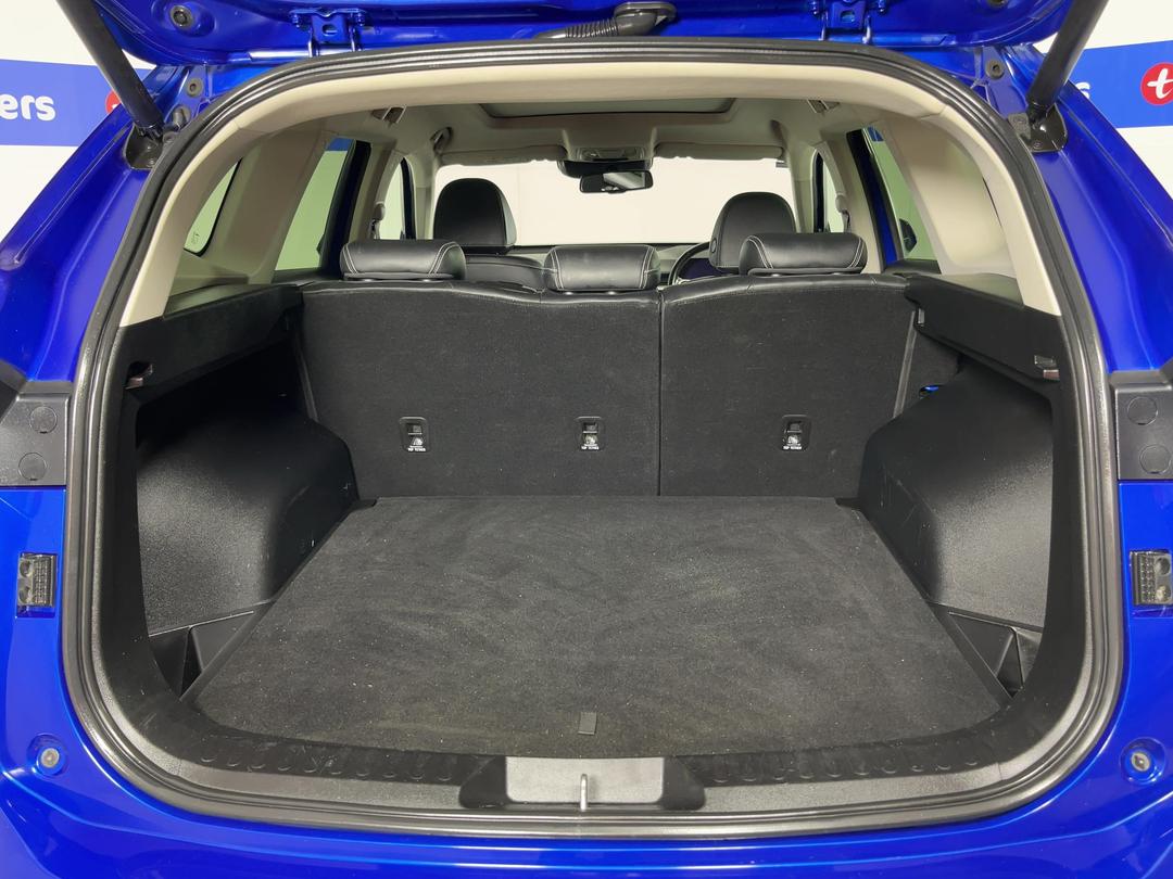Photo '14' of Haval H6