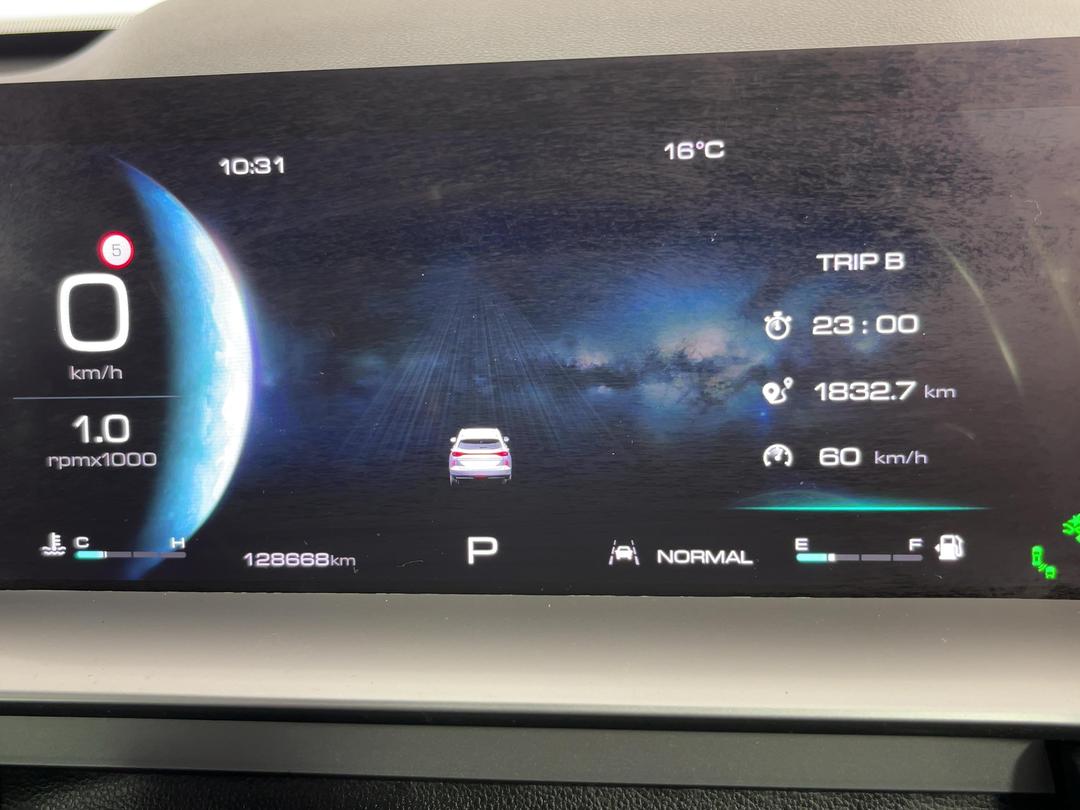 Photo '21' of Haval H6