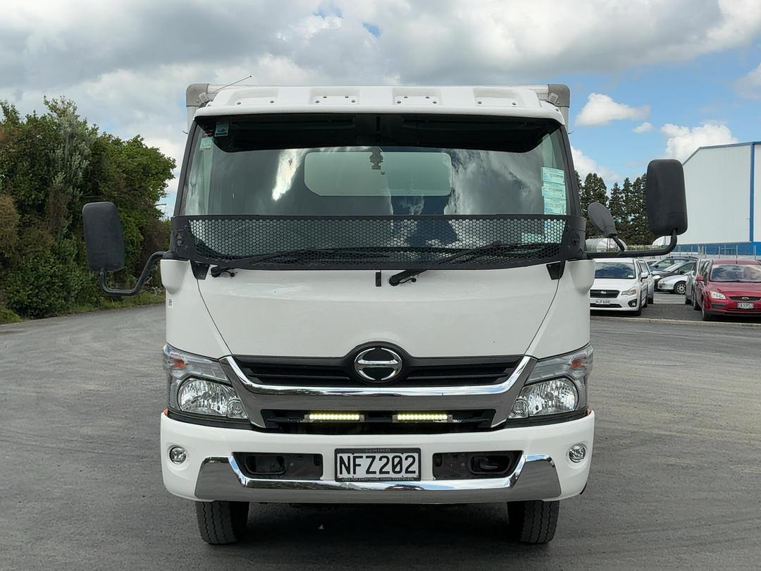 Photo '12' of Hino 300 XJC720R Bottle Body