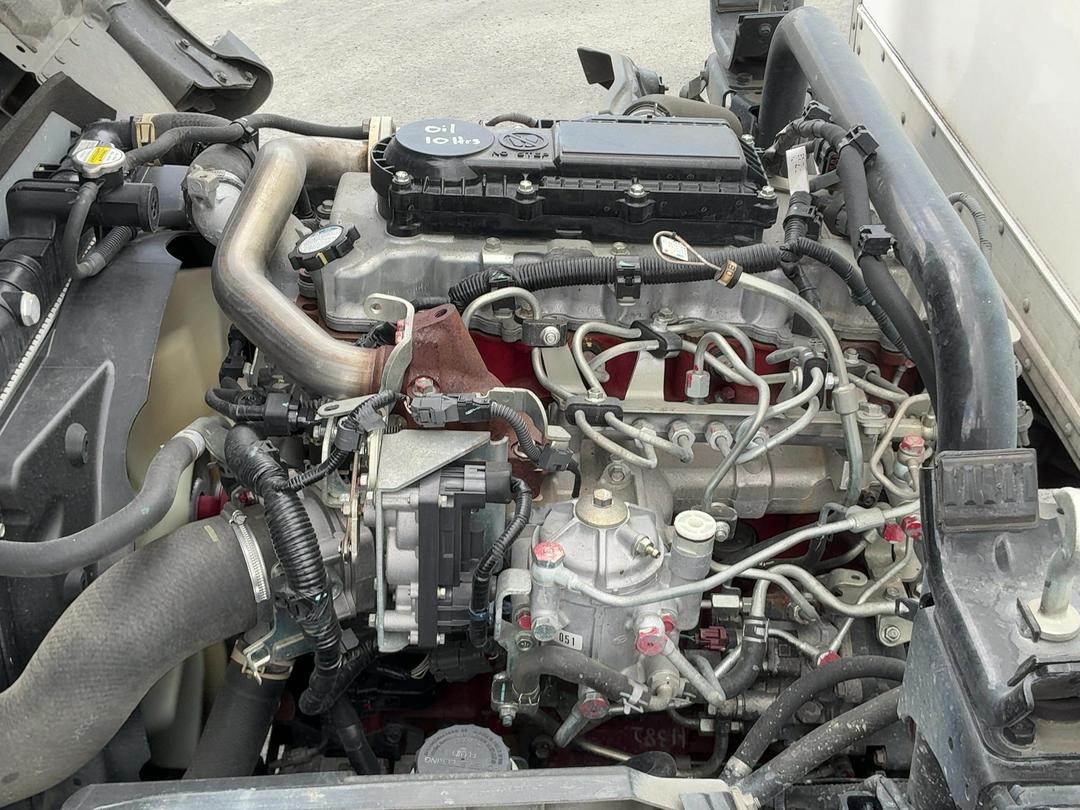 Photo '38' of Hino 300 XJC720R Bottle Body