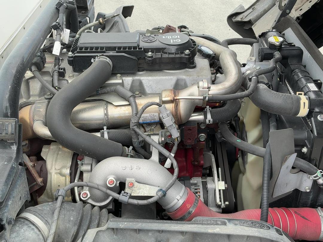 Photo '39' of Hino 300 XJC720R Bottle Body