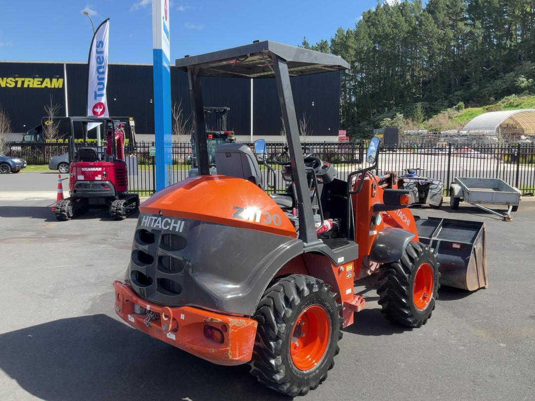 Photo '4' of Hitachi ZW30-5B Wheel Loader
