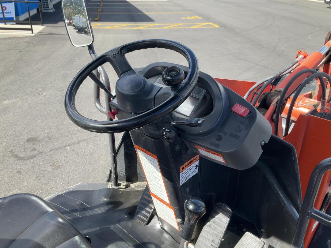 Photo '18' of Hitachi ZW30-5B Wheel Loader