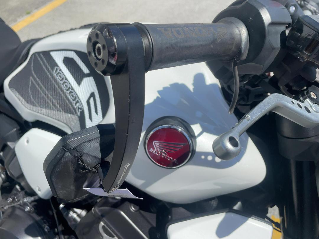 Photo '13' of Honda CB 1000R Photo '13' of Honda CB 1000R