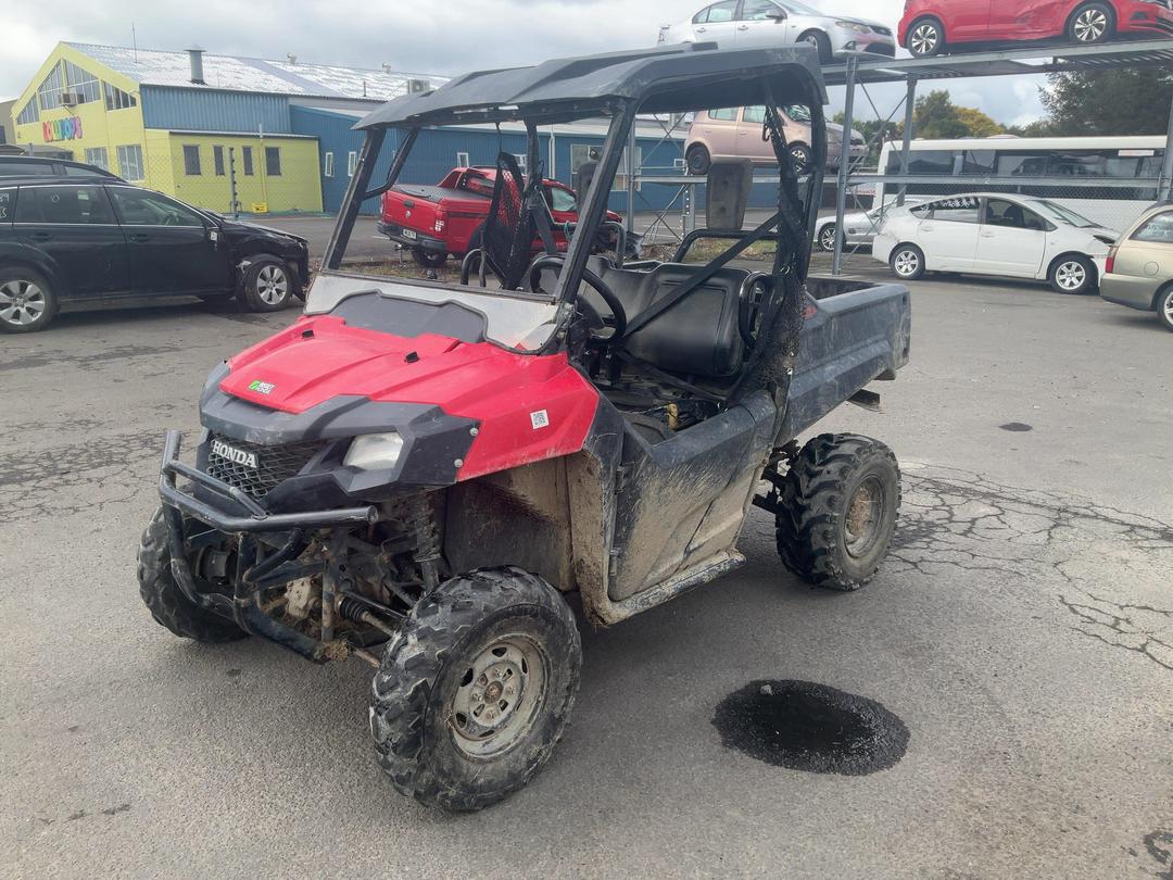 Photo '6' of Honda Pioneer 700