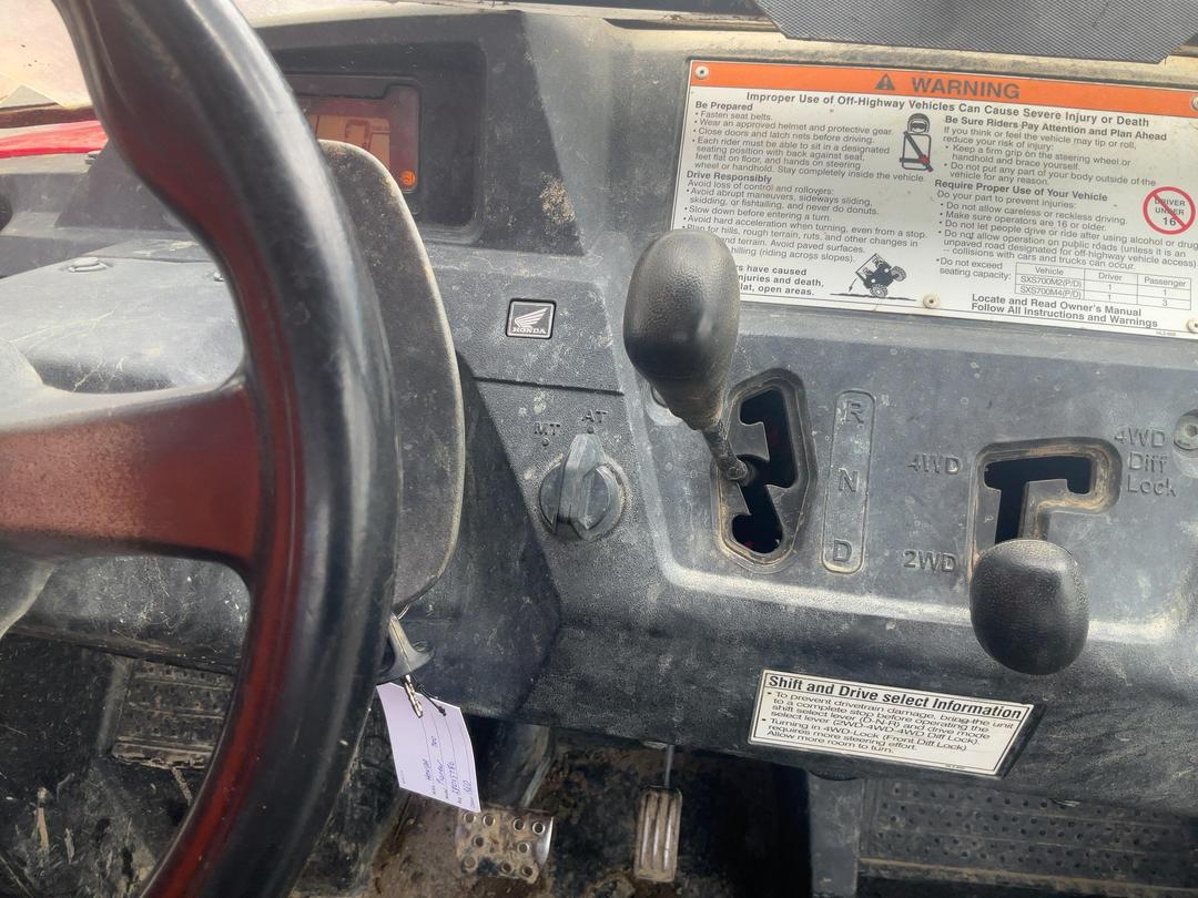 Photo '11' of Honda Pioneer 700