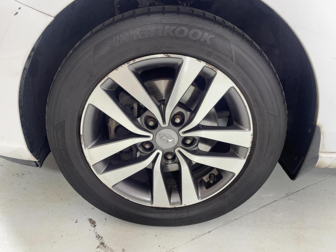Photo '10' of Hyundai I30