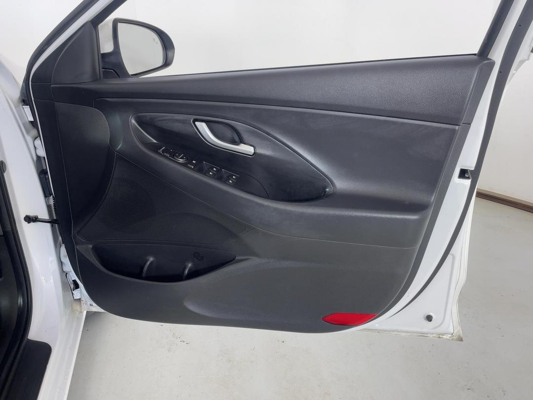 Photo '15' of Hyundai I30
