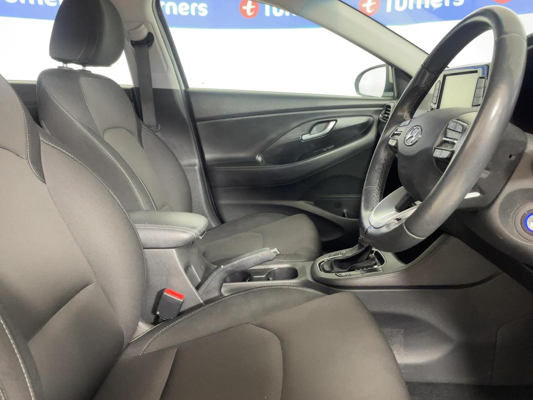 Photo '16' of Hyundai I30