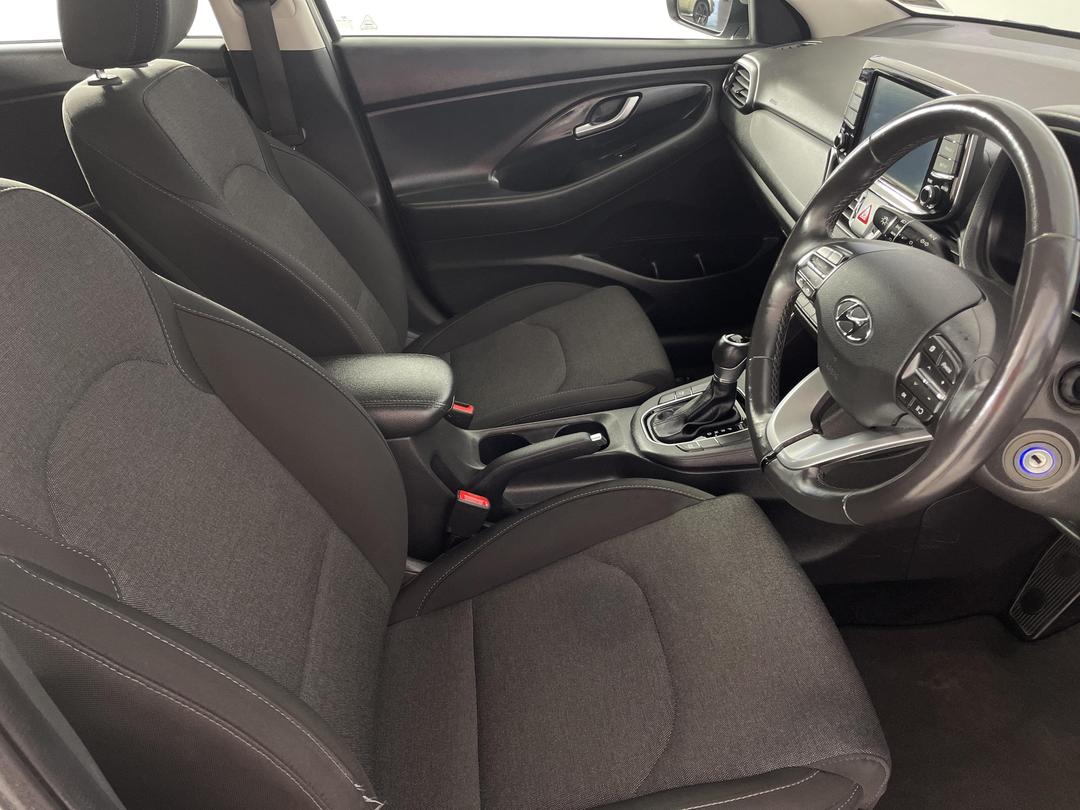 Photo '16' of Hyundai I30