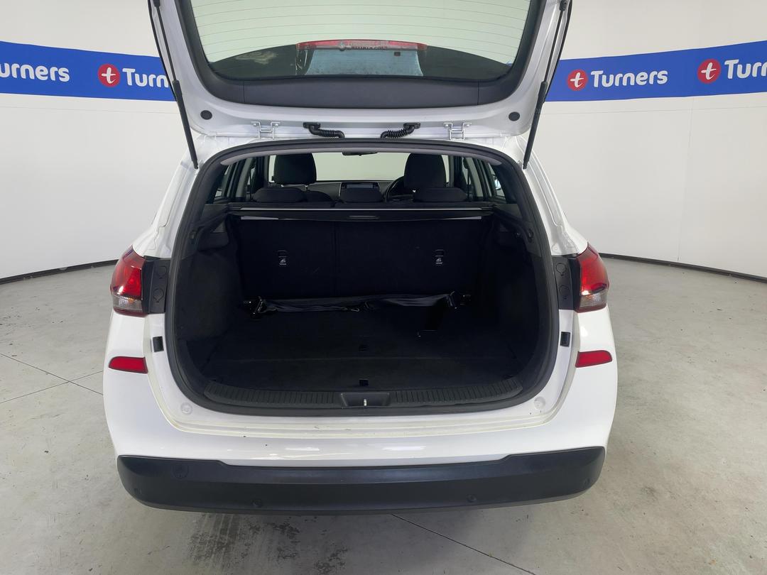 Photo '14' of Hyundai I30