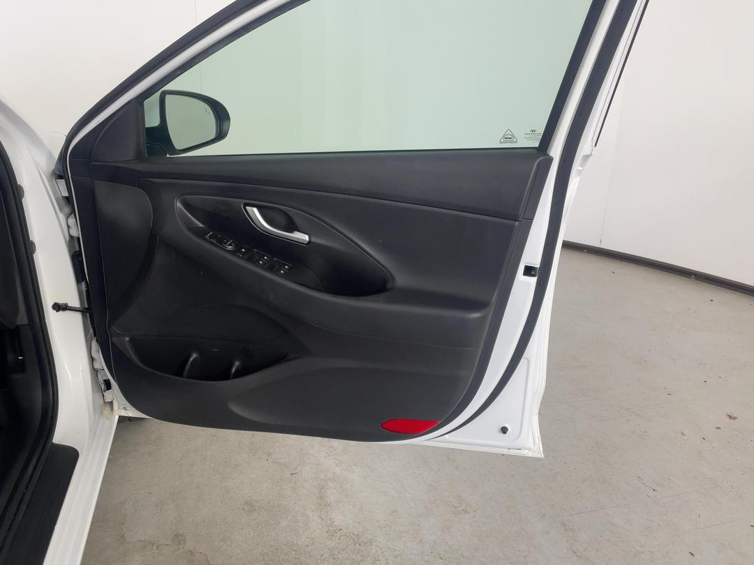 Photo '15' of Hyundai I30