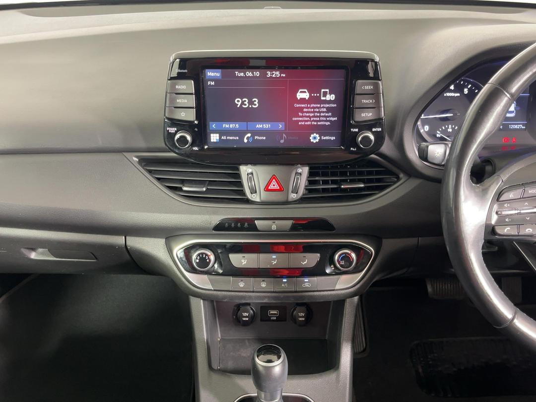 Photo '18' of Hyundai I30