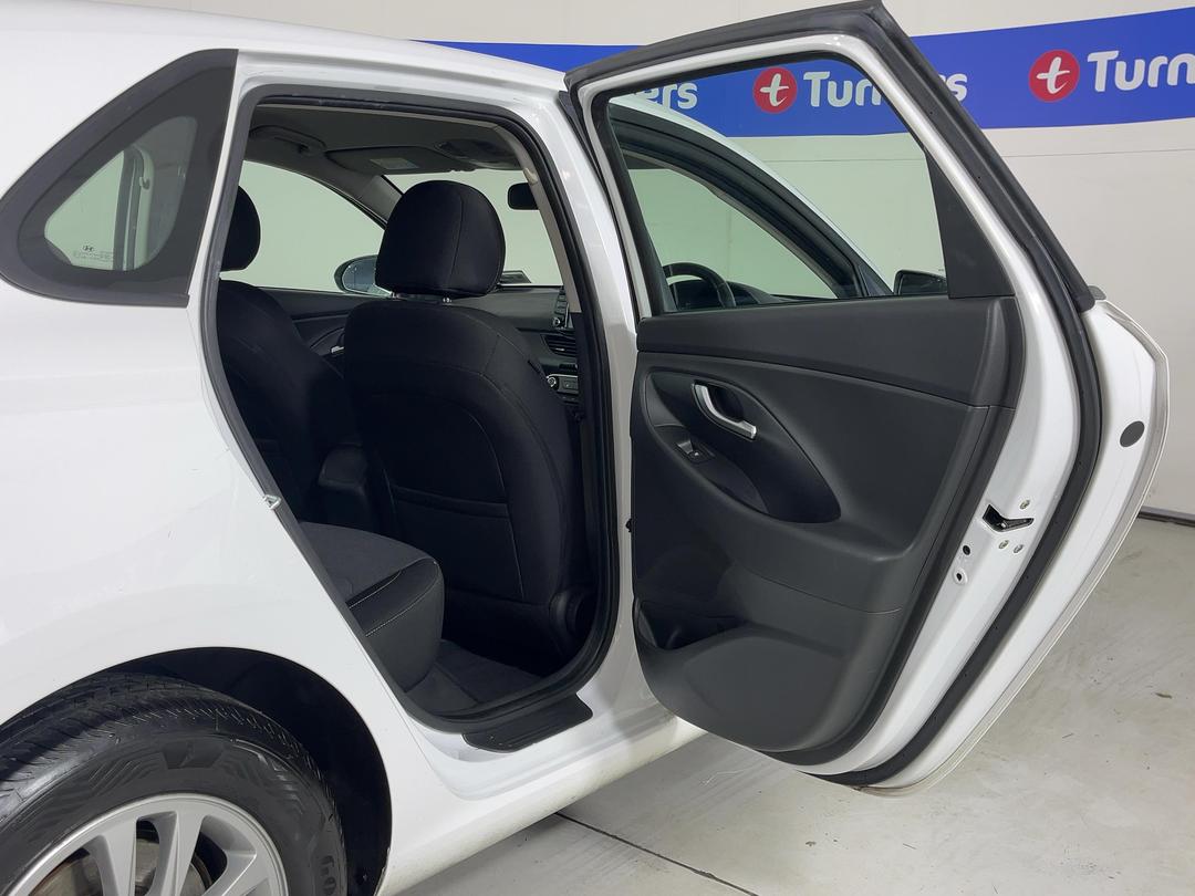 Photo '19' of Hyundai I30