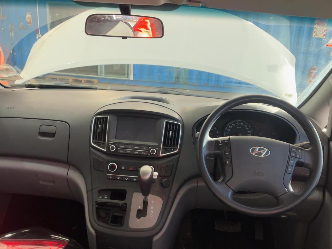 Photo '16' of Hyundai Iload Crdi Photo '16' of Hyundai Iload Crdi