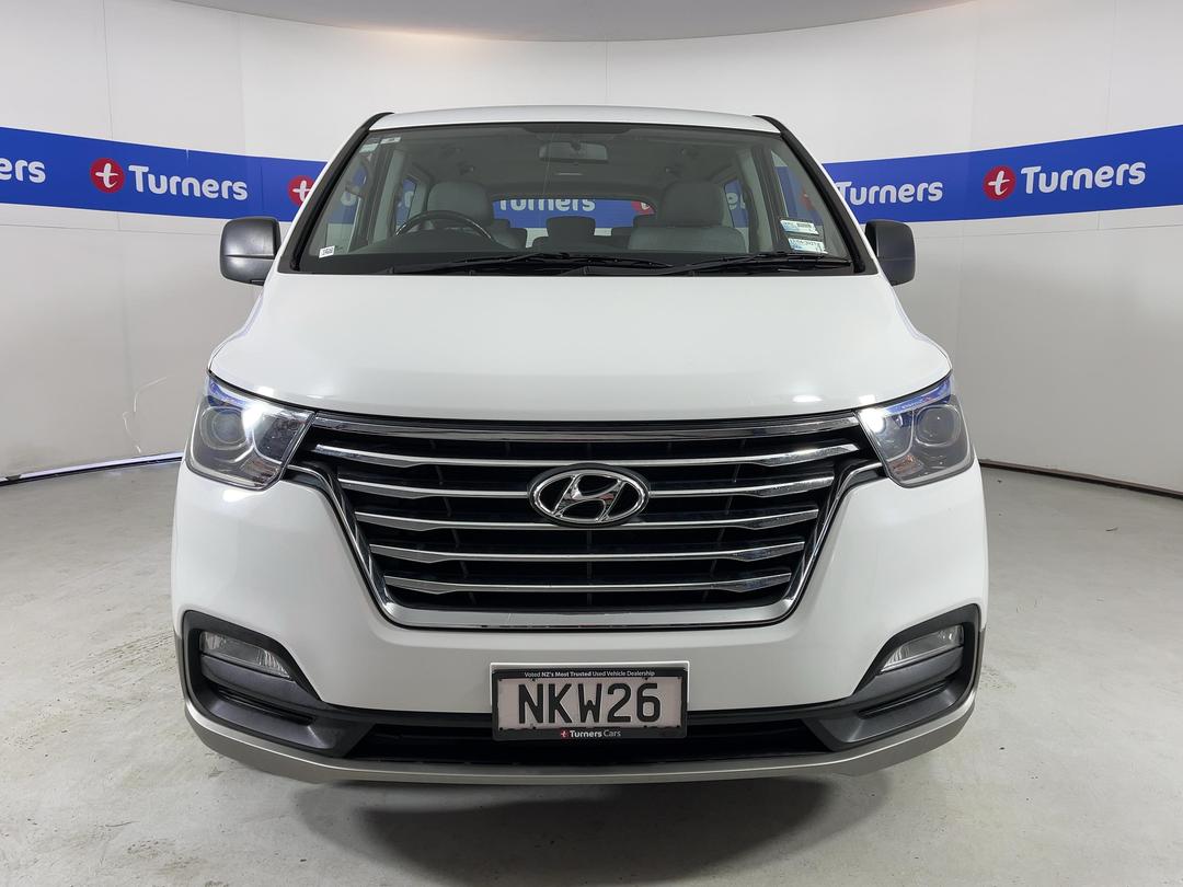 Photo '2' of Hyundai Imax