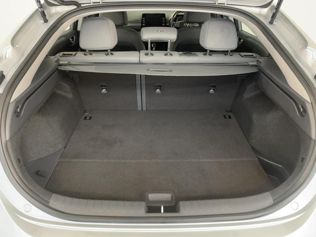 Photo '14' of Hyundai Ioniq