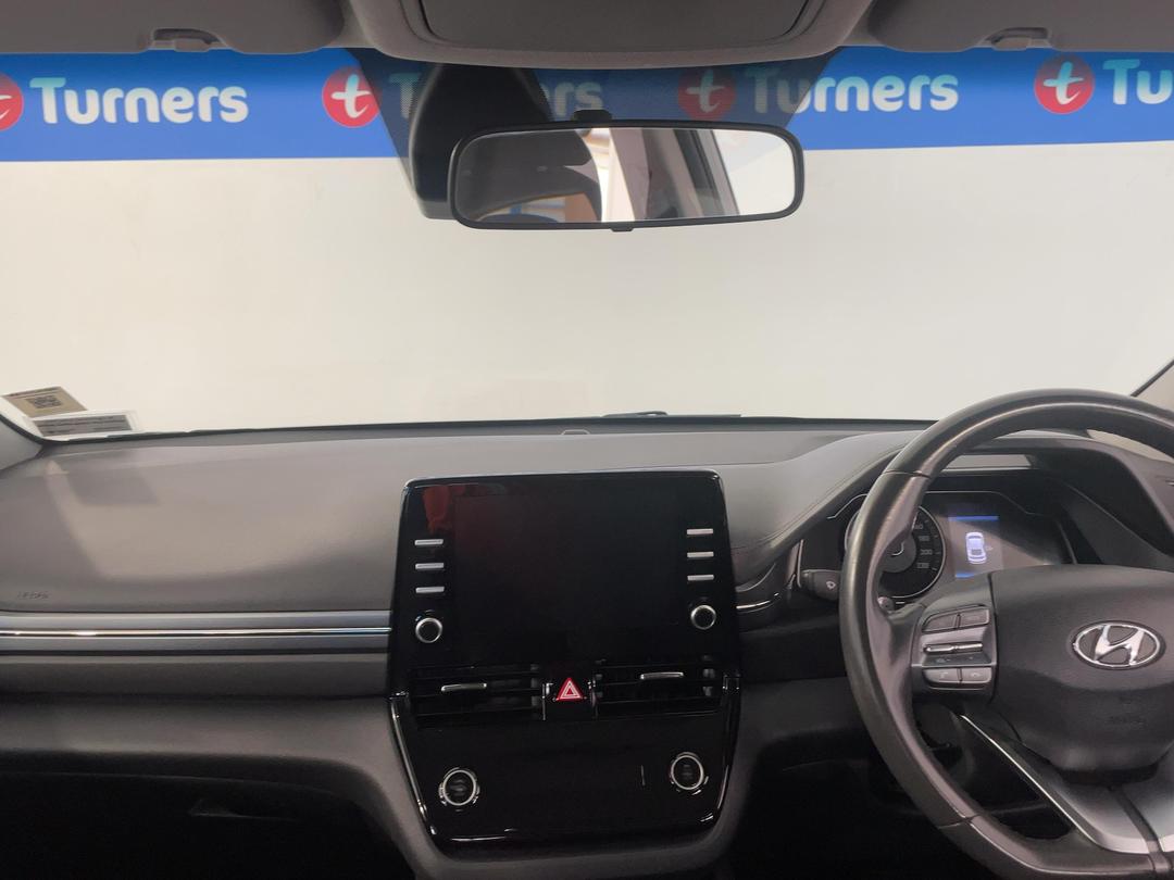 Photo '17' of Hyundai Ioniq