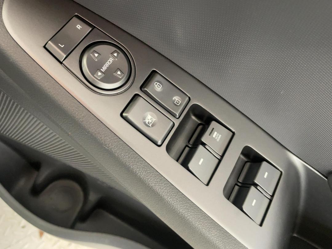 Photo '24' of Hyundai Ioniq