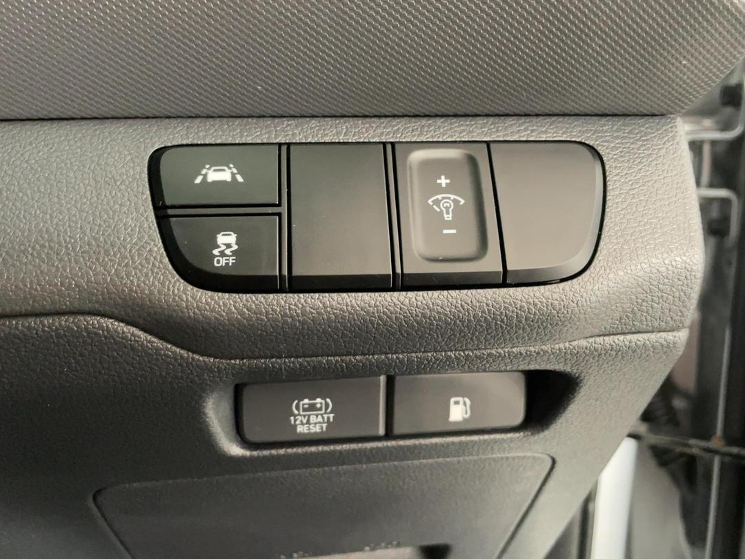 Photo '25' of Hyundai Ioniq