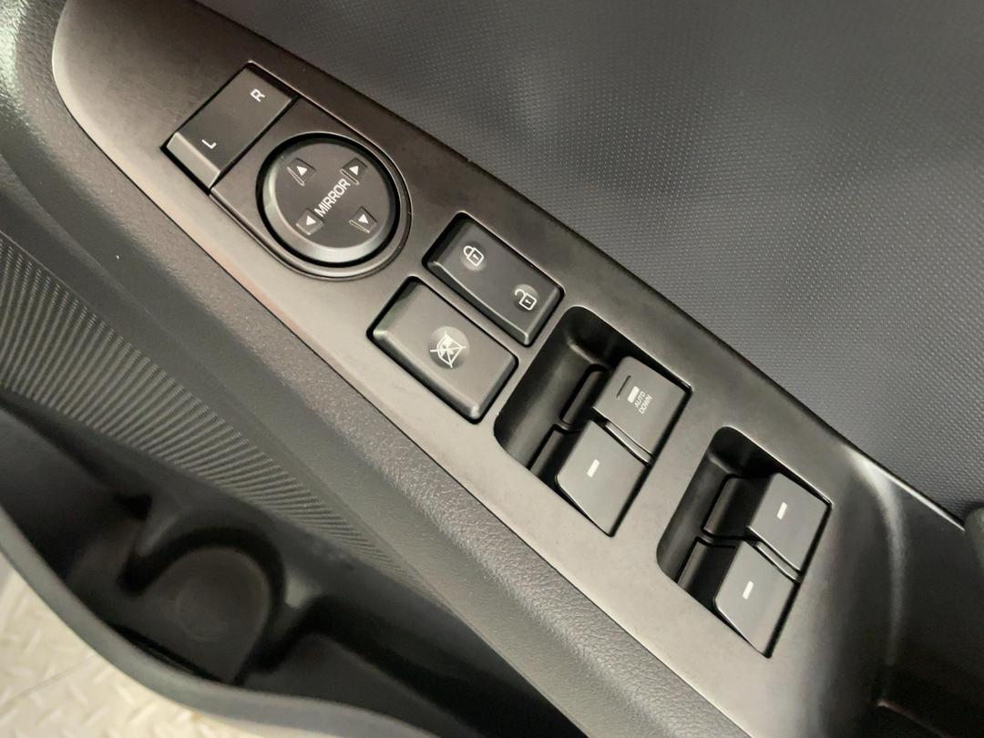 Photo '24' of Hyundai Ioniq