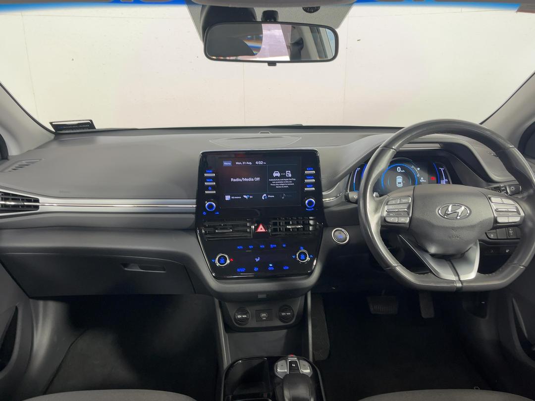 Photo '17' of Hyundai Ioniq
