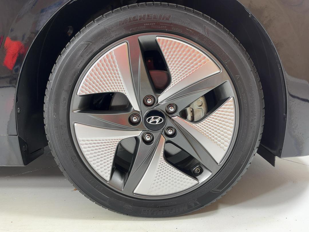 Photo '9' of Hyundai Ioniq