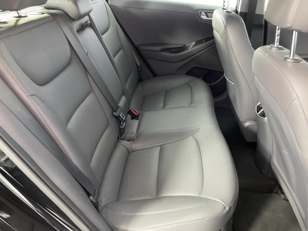 Photo '20' of Hyundai Ioniq