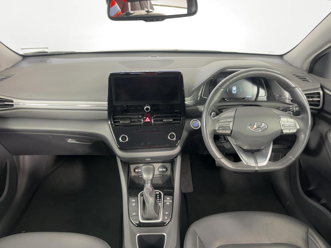 Photo '17' of Hyundai Ioniq