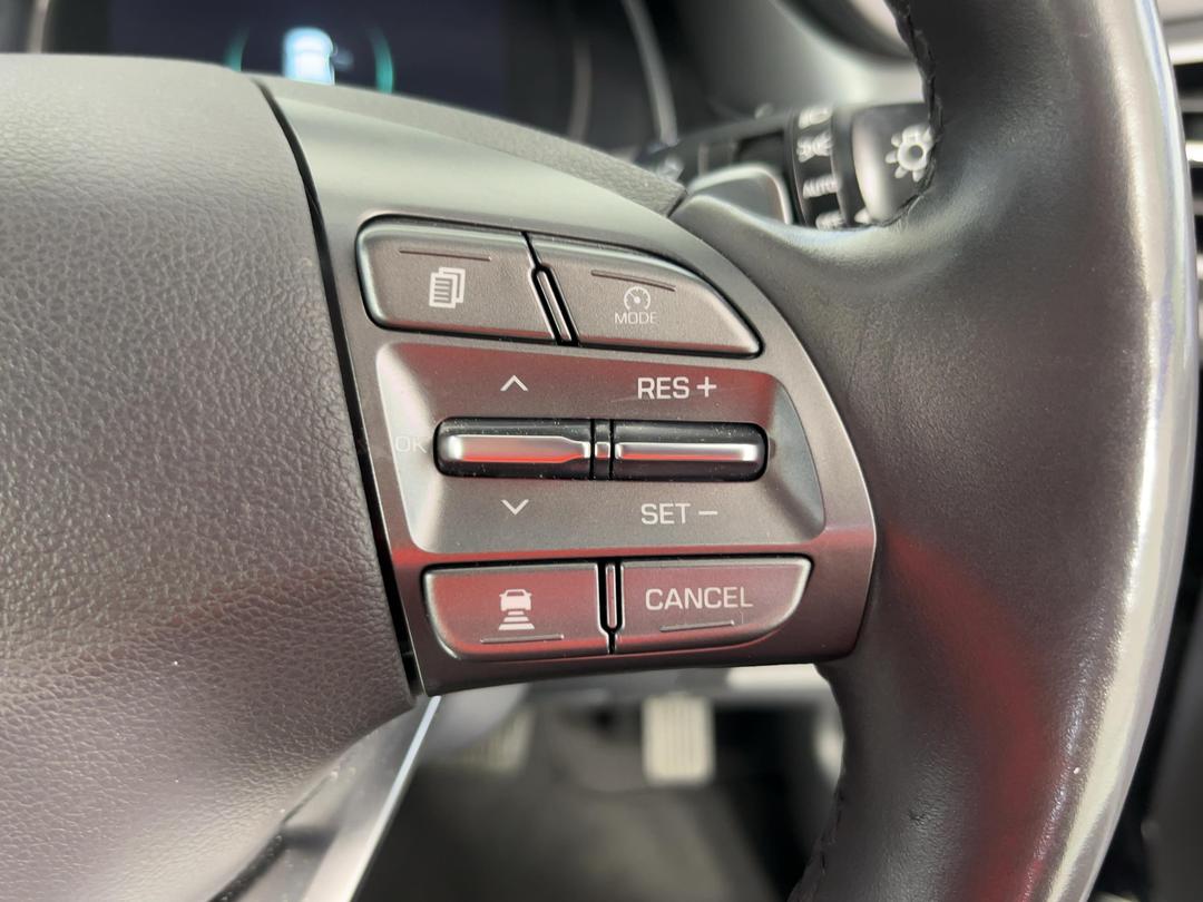 Photo '25' of Hyundai Ioniq