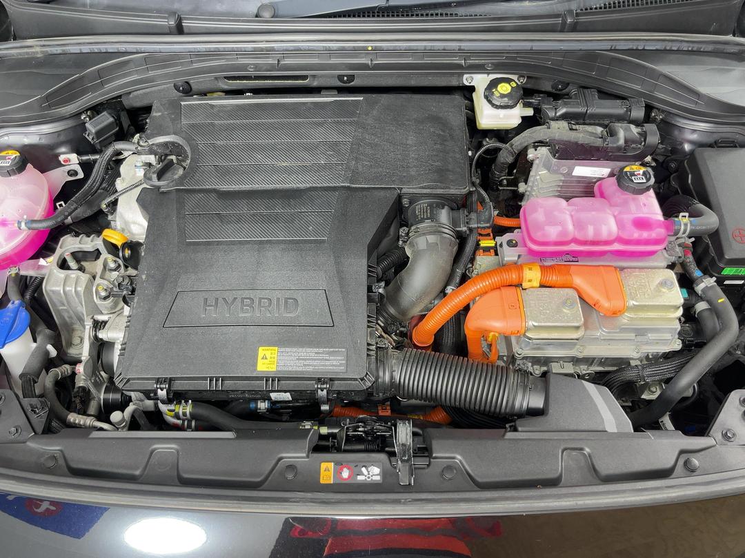 Photo '13' of Hyundai Ioniq
