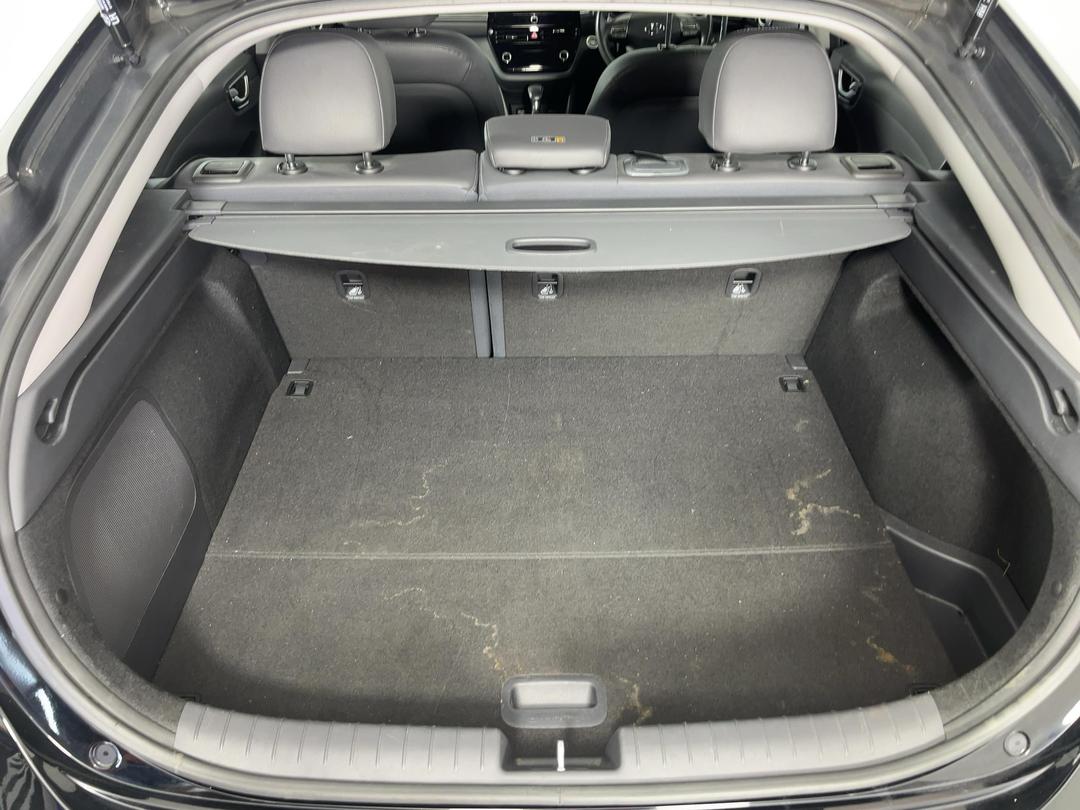 Photo '14' of Hyundai Ioniq