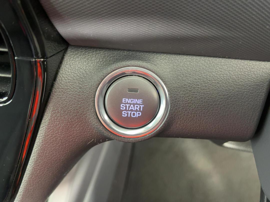 Photo '24' of Hyundai Ioniq