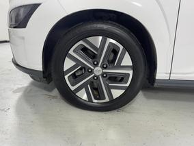 Photo '10' of Hyundai Kona