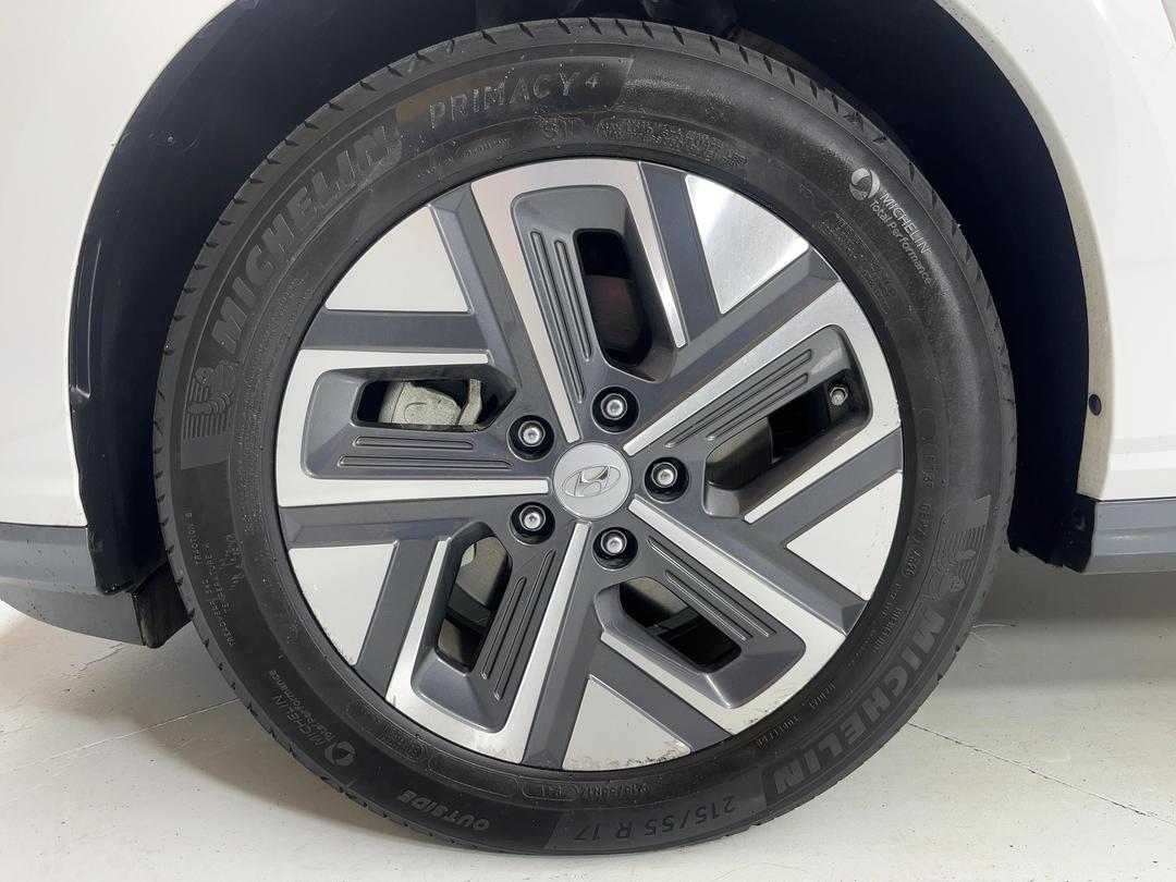 Photo '10' of Hyundai Kona