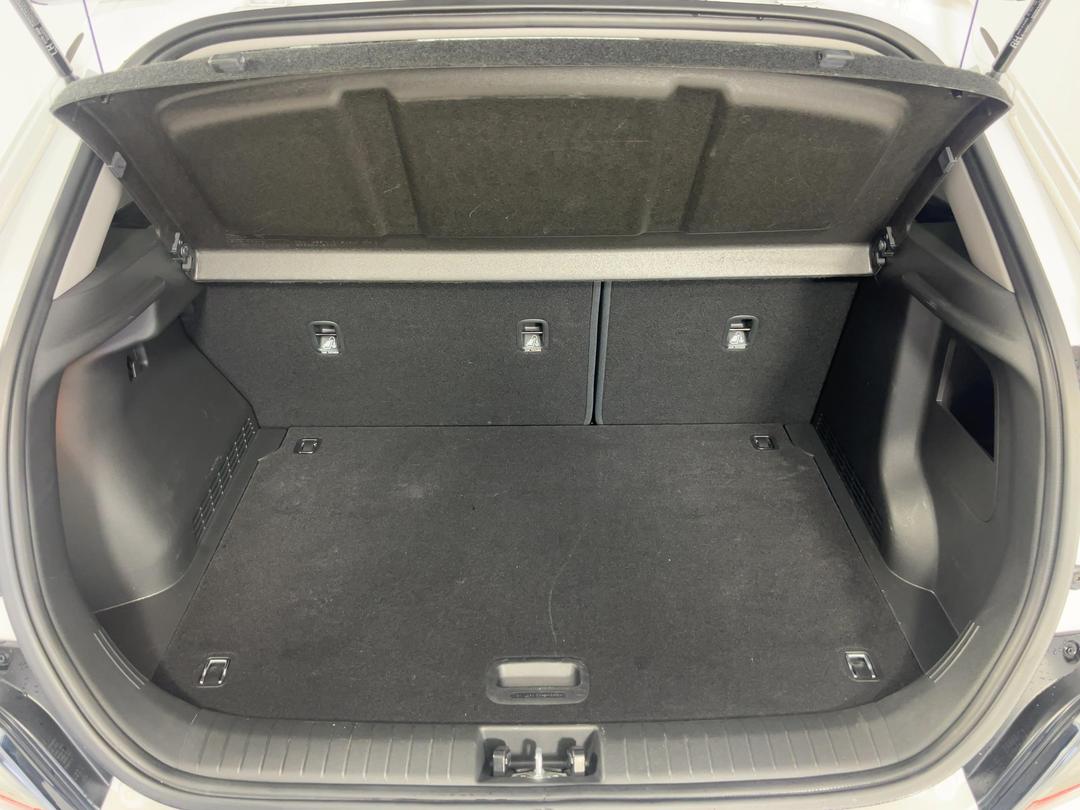 Photo '14' of Hyundai Kona