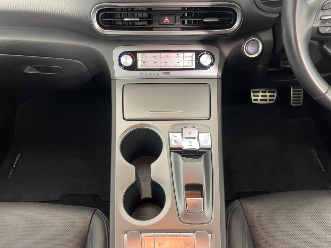 Photo '18' of Hyundai Kona