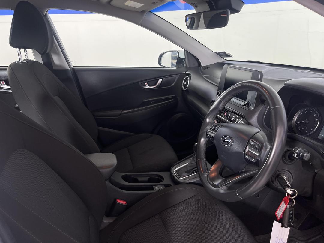 Photo '16' of Hyundai Kona