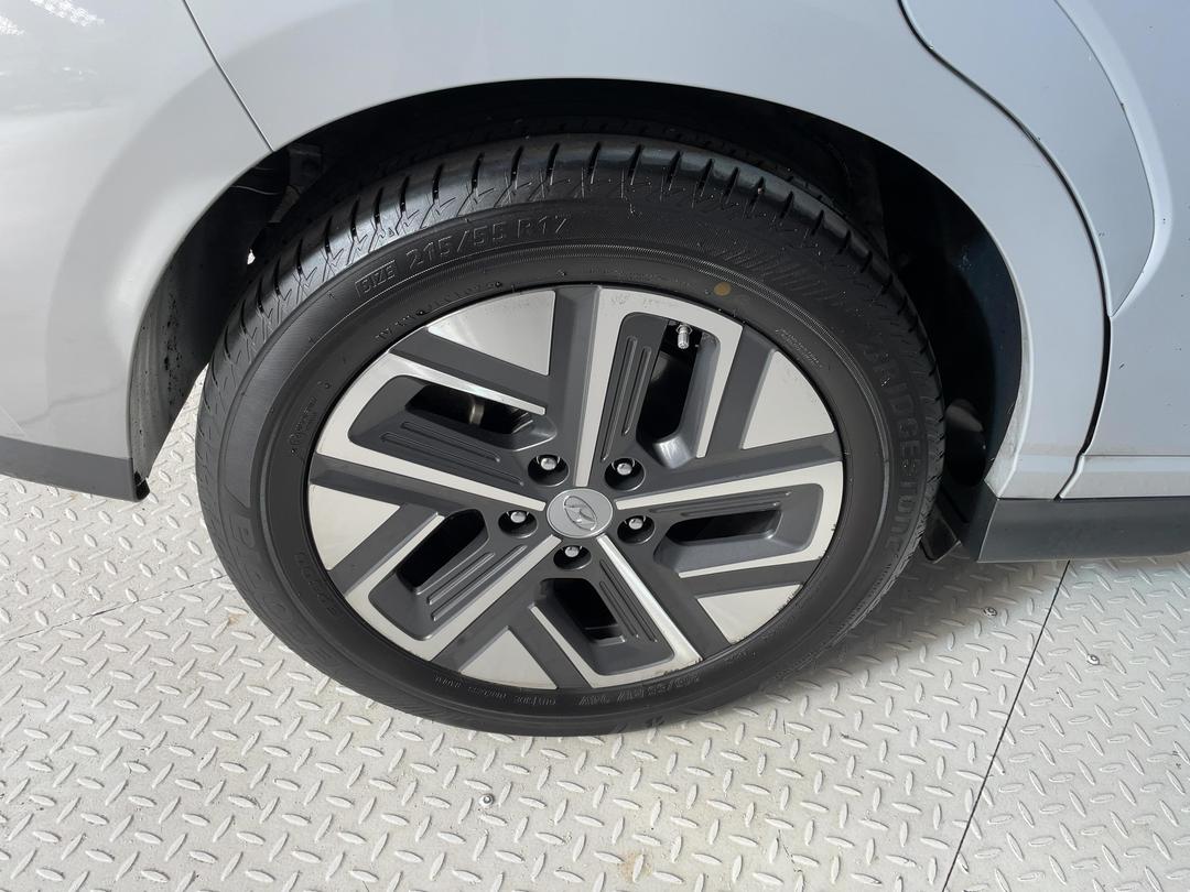 Photo '12' of Hyundai Kona