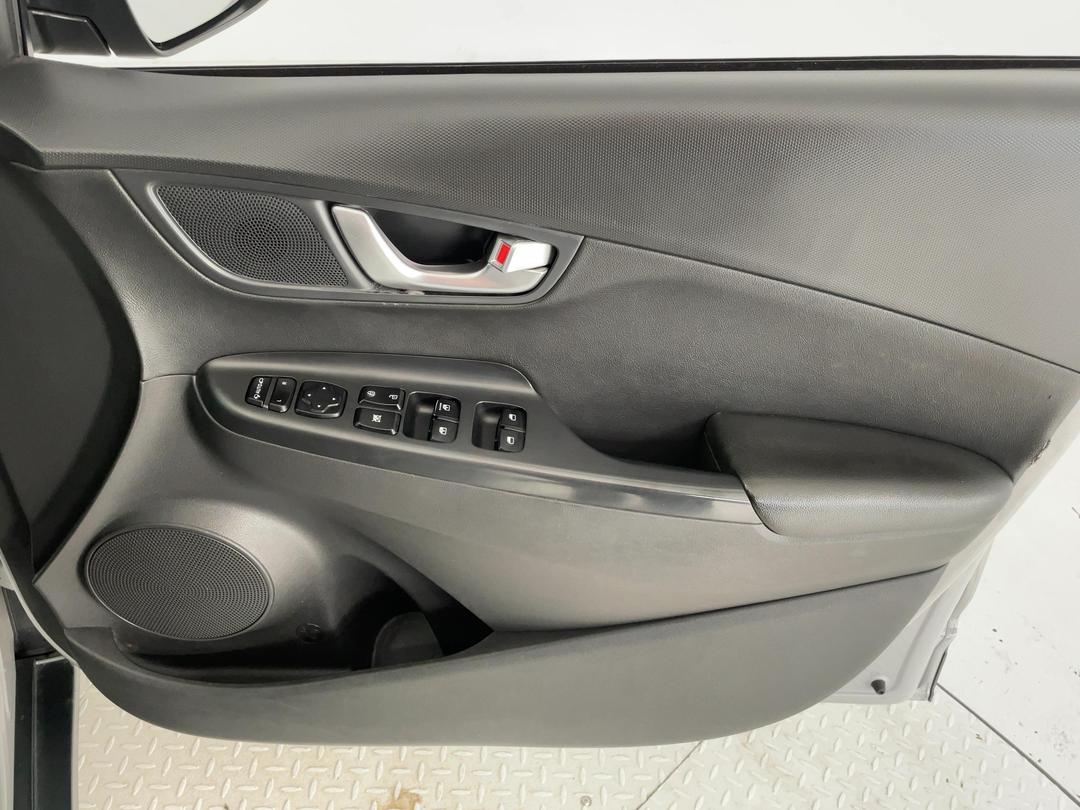 Photo '15' of Hyundai Kona