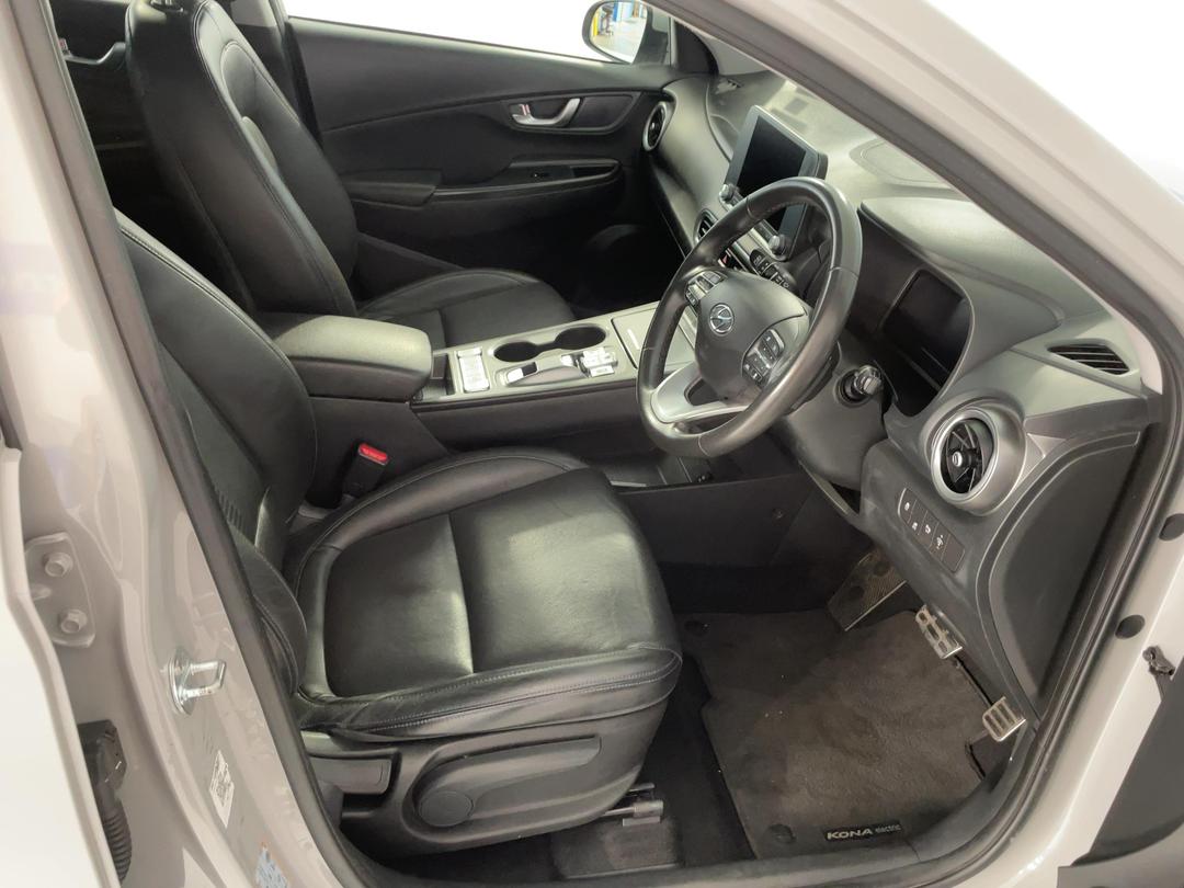 Photo '16' of Hyundai Kona