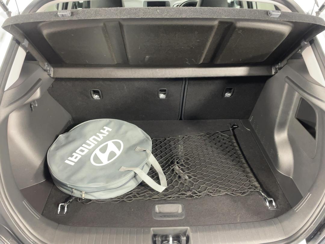 Photo '14' of Hyundai Kona