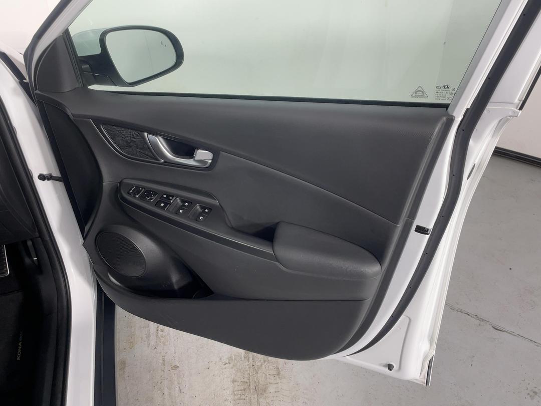 Photo '15' of Hyundai Kona