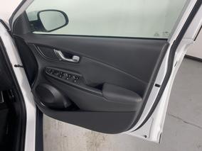 Photo '15' of Hyundai Kona