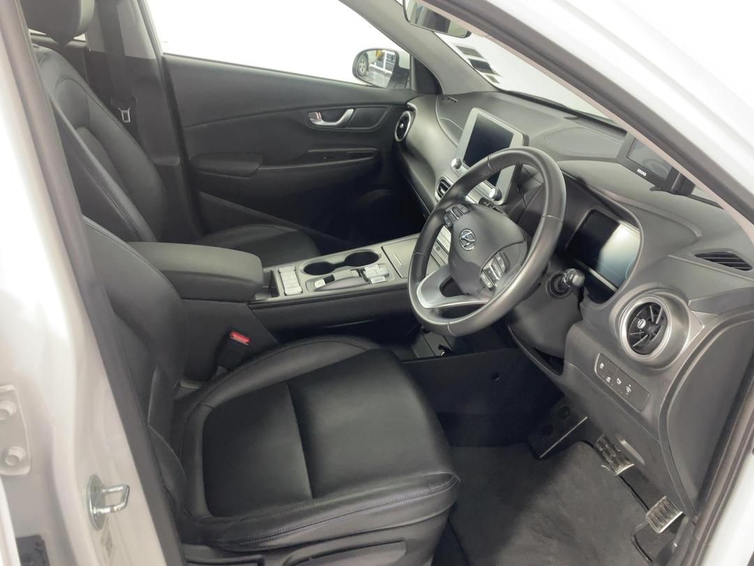 Photo '16' of Hyundai Kona