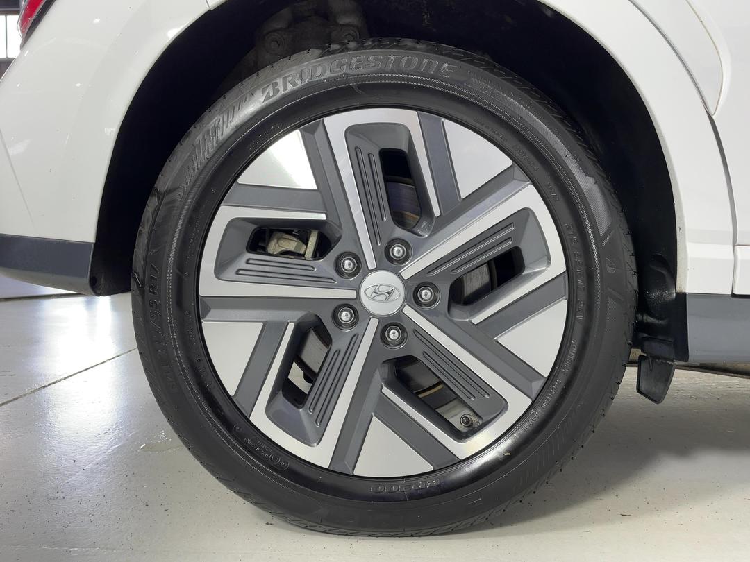 Photo '12' of Hyundai Kona