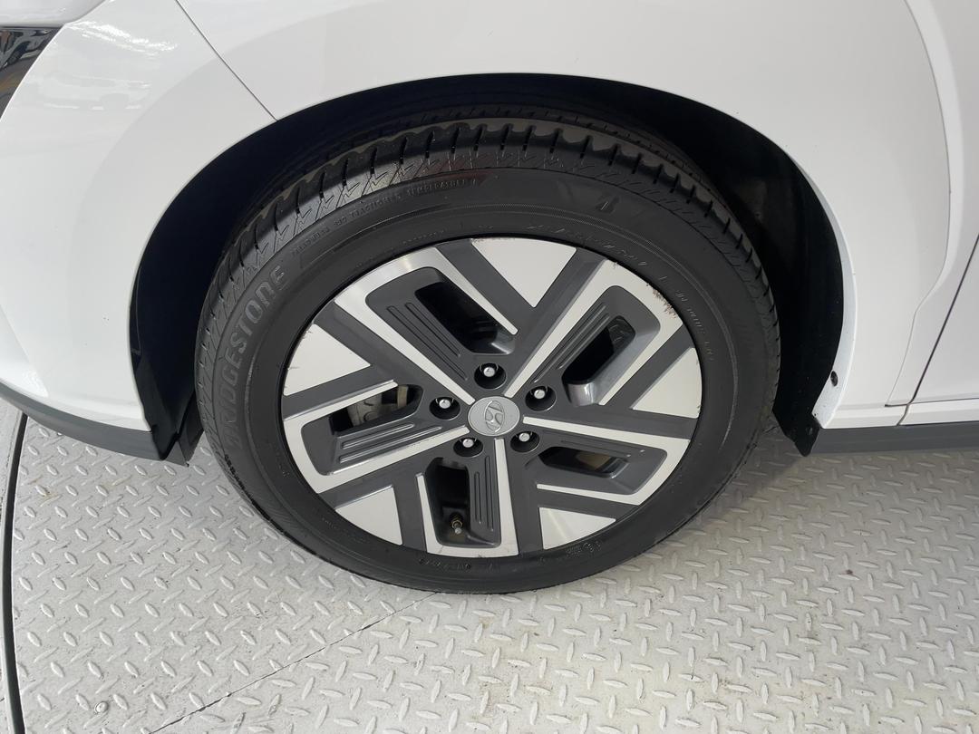 Photo '10' of Hyundai Kona