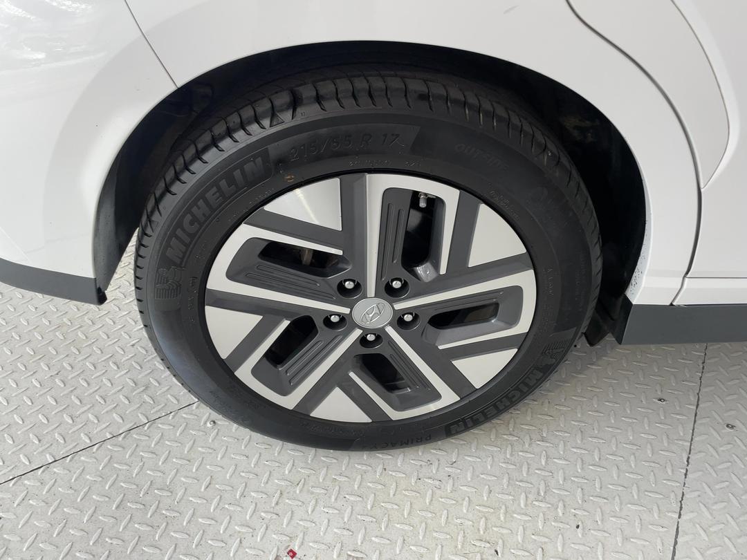 Photo '12' of Hyundai Kona