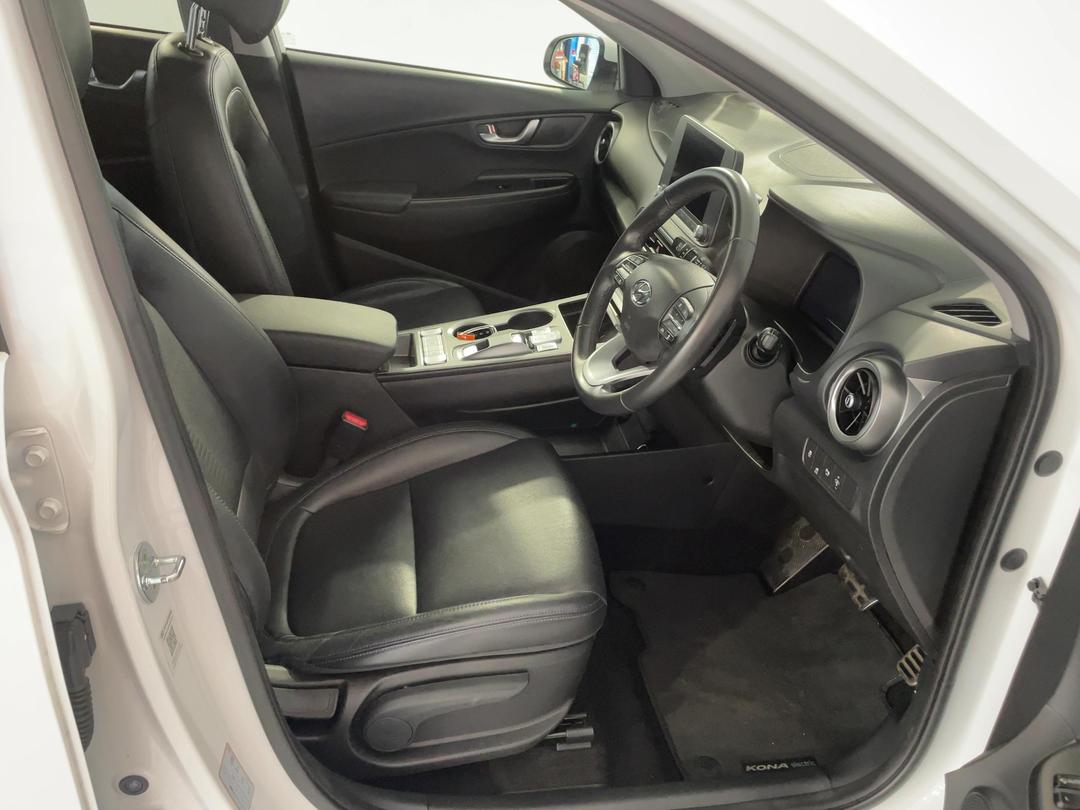Photo '16' of Hyundai Kona
