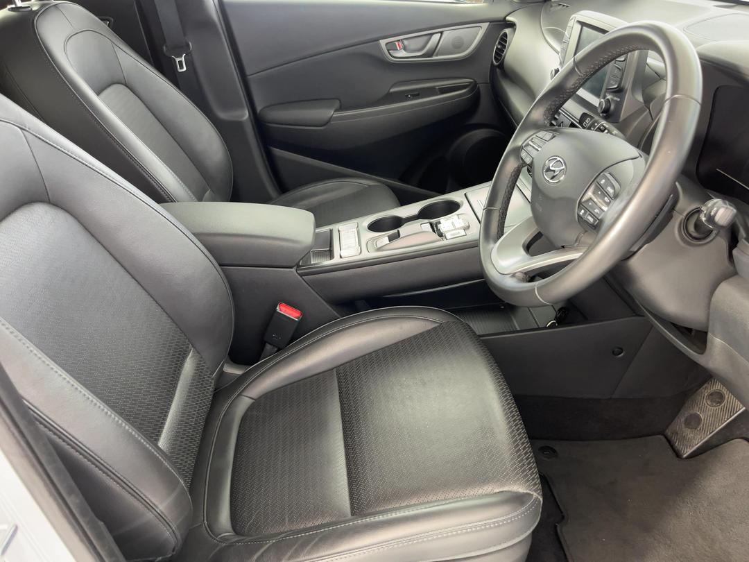Photo '16' of Hyundai Kona